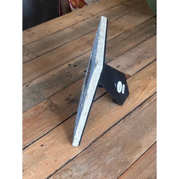 Distressed Painted Cement Handcrafted look Photo Frame Picture Holder 4x4 photo - Picture 5 of 7